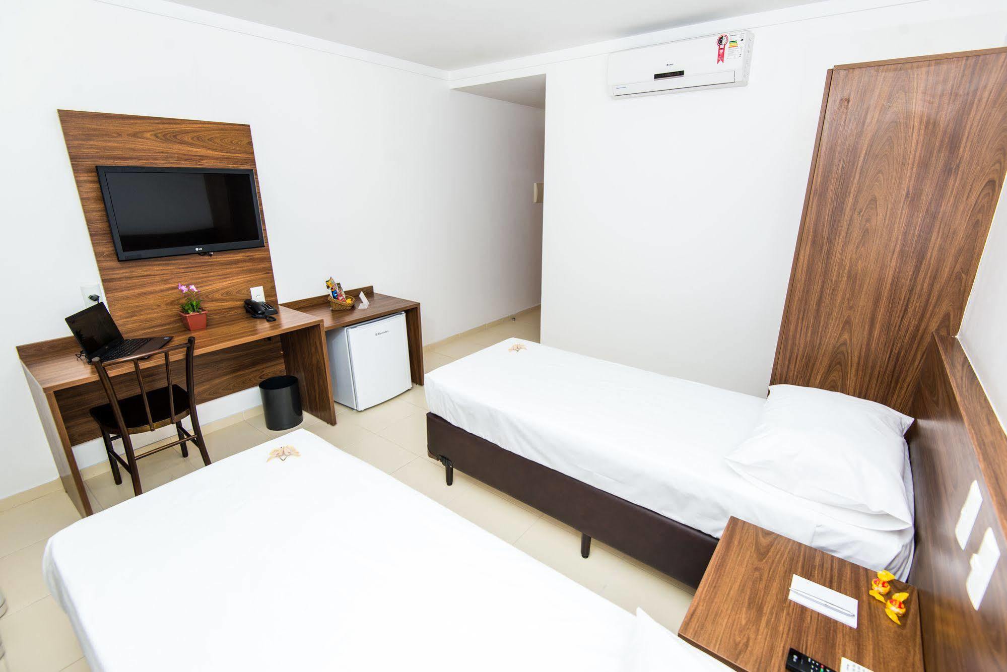 Hotel Jardins セーハ エクステリア 写真