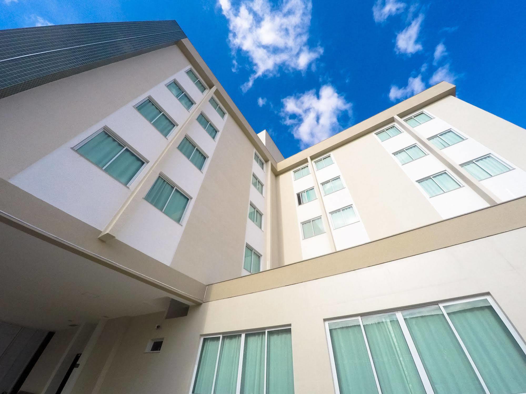 Hotel Jardins セーハ エクステリア 写真